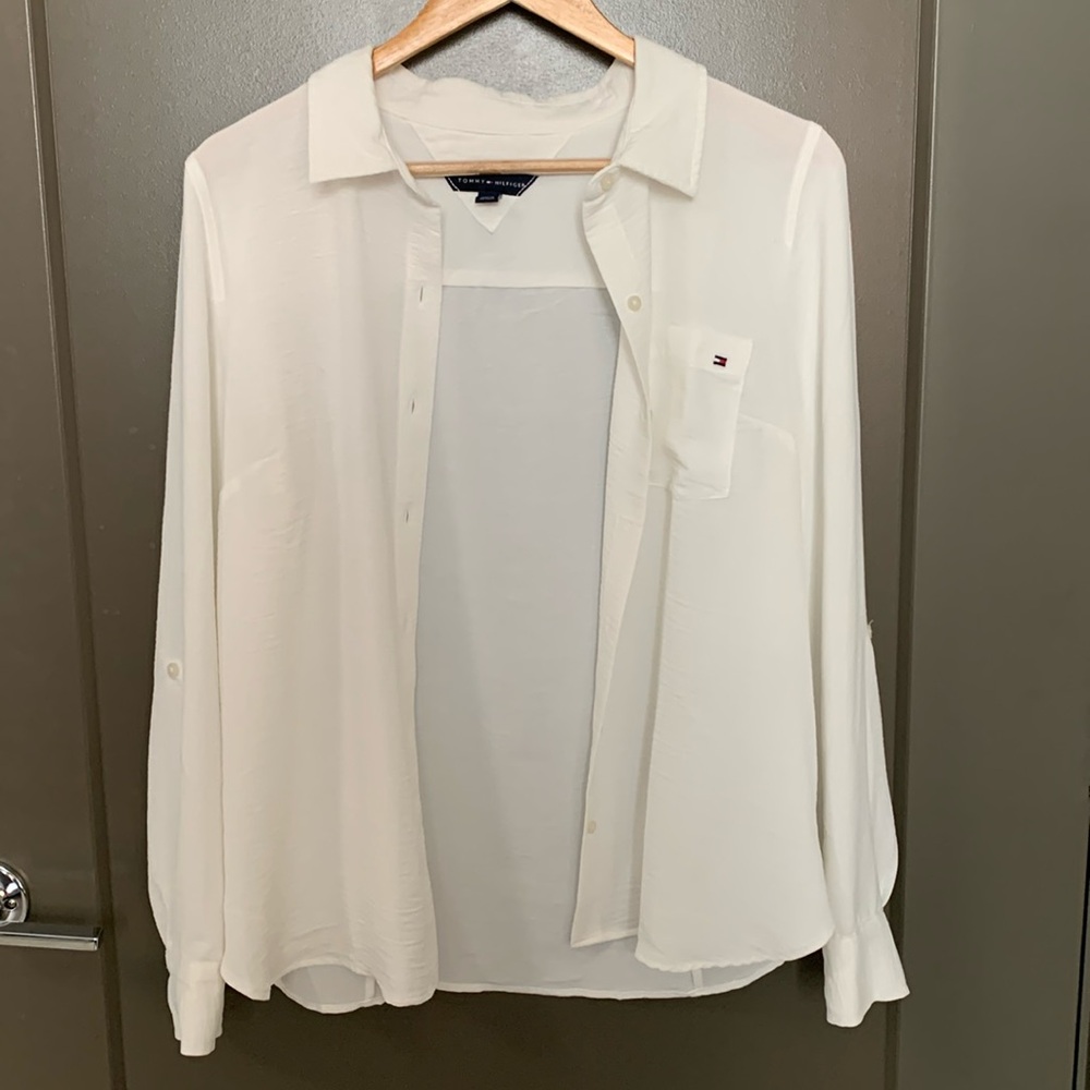 🤍NWOT Tommy Hilfiger Button Up Shirt 🤍